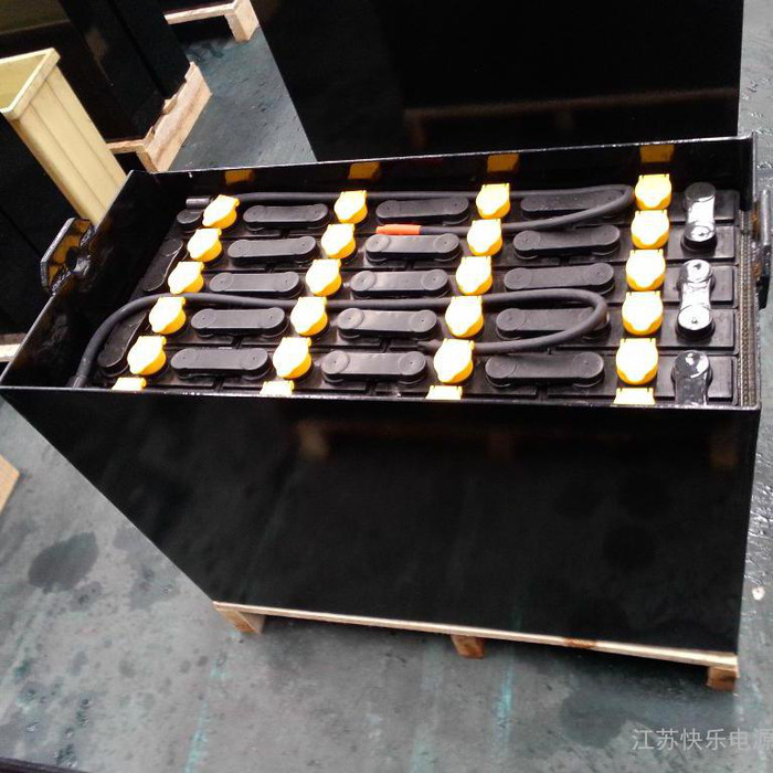 厂家专业供应东海牌蓄电池 5PZS400叉车电瓶  叉车蓄电池 质量保证