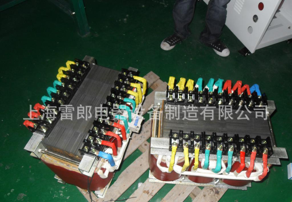 雷郎专业生产自耦式电源变压器