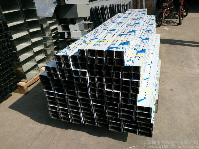深圳文兴 广东桥架厂 不锈钢线槽 专业技术团队 先进机器 打造全国精致产品